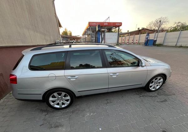 Volkswagen Passat cena 13500 przebieg: 284700, rok produkcji 2005 z Kielce małe 781